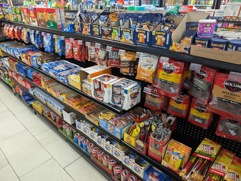 Custom Gondola Displays - Featured